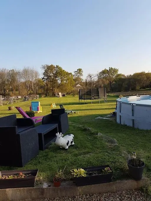 Holiday home Le Paradis Des Enfants Et Sa Maison En Bois Combrit France