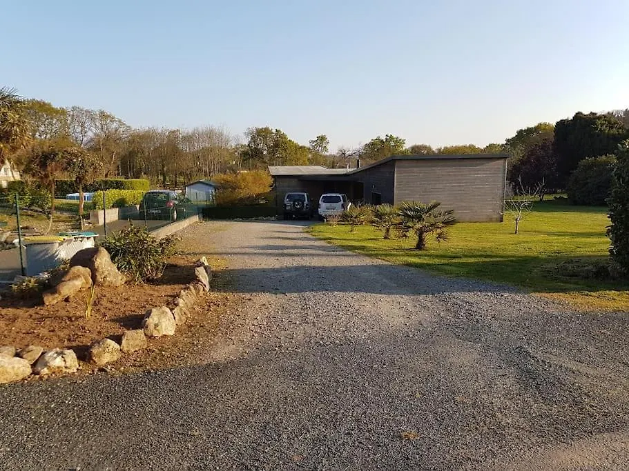 Le Paradis Des Enfants Et Sa Maison En Bois Combrit