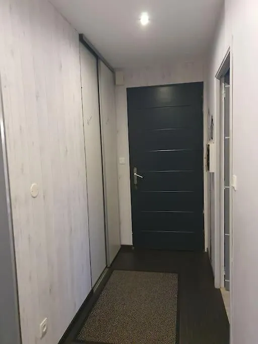 Le Paradis Des Enfants Et Sa Maison En Bois Combrit 0*,  France