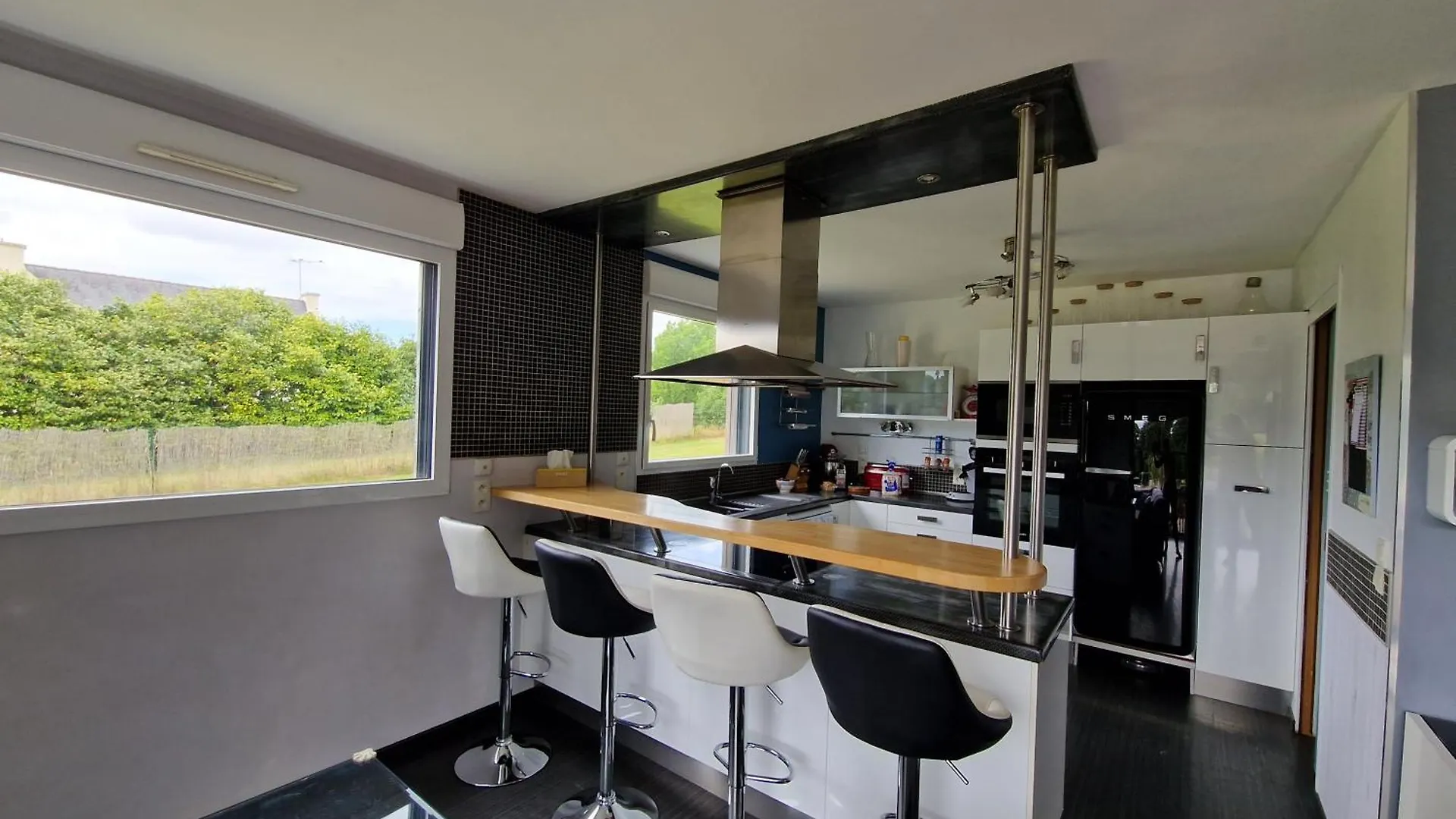Le Paradis Des Enfants Et Sa Maison En Bois Combrit France