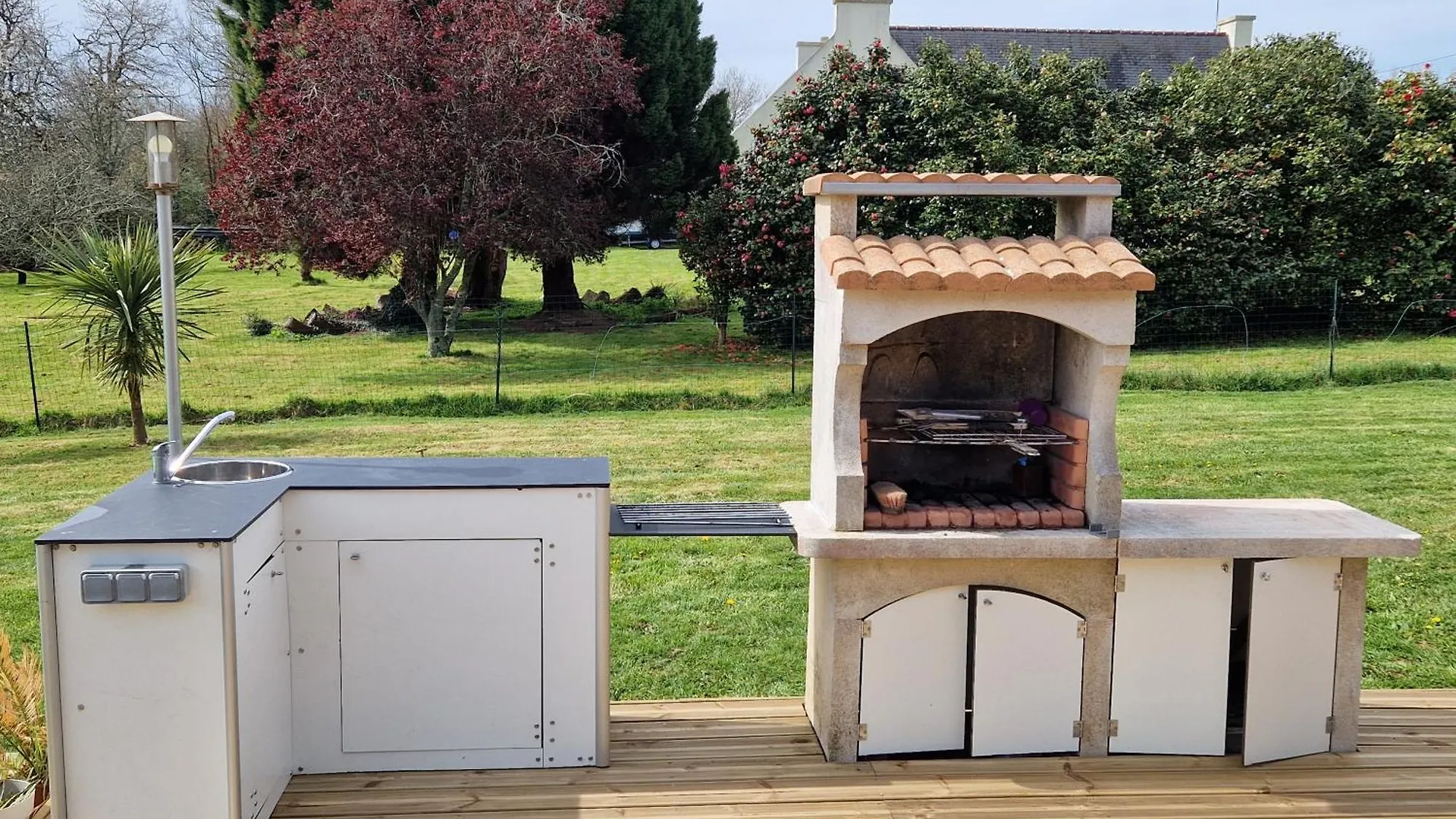 Holiday home Le Paradis Des Enfants Et Sa Maison En Bois Combrit